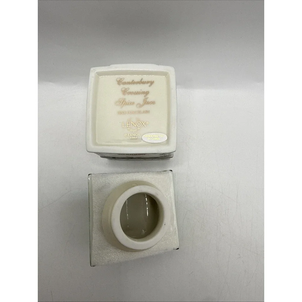 Lenox CANTERBURY CROSSING Spice Village Jar GARLIC